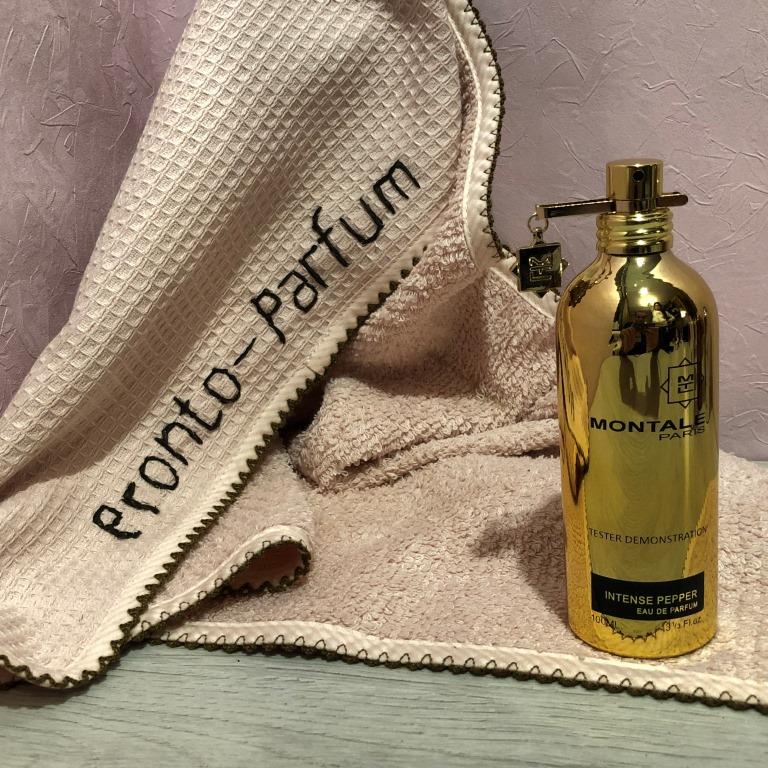 Верхние ноты Intense Pepper от Montale включают розовый перец, черный перец и сицилийский лимон. Сердце раскрывается цветочными мотивами. Завершает ансамбль база из нот амбры, белого мускуса, дубового мха, белого кедра и дерева агар.