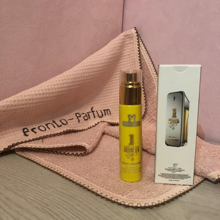 Начальные ноты: красный мандарин, мята, грейпфрут. Ноты сердца: пряности, корица, роза. Базовые ноты: древесные аккорды, кожаные аккорды, пачули из Индии, амбра. 