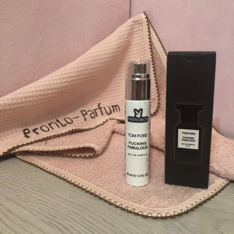 Верхние ноты: Мускатный шалфей и Лаванда; средние ноты: Горький миндаль, Ваниль, Кожа и Ирис; базовые ноты: Бобы тонка, Кожа, Кашмеран, Амбра и Светлая древесина.