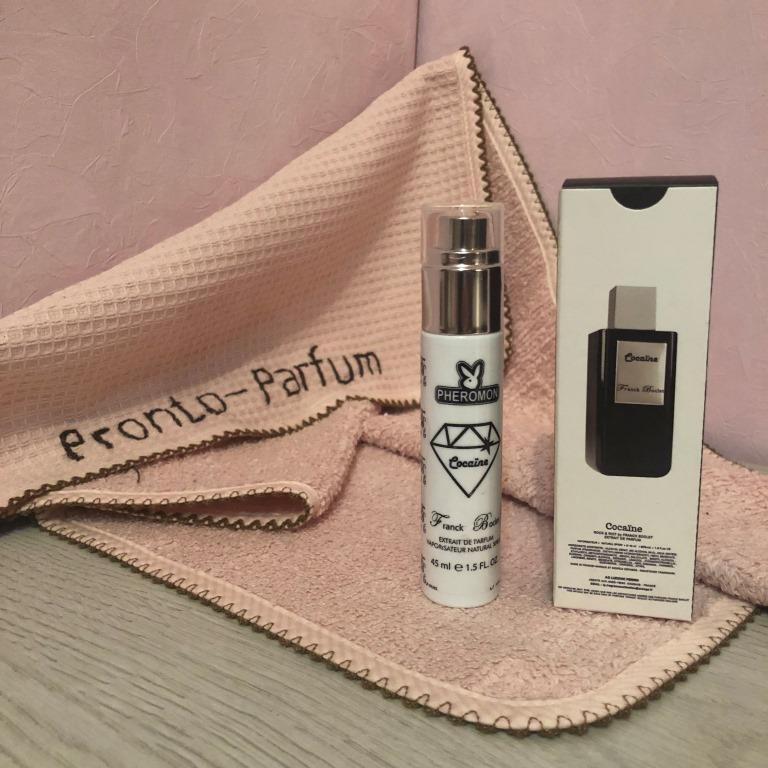 Начальные ноты: горький апельсин, красные ягоды, карамель, табак. Ноты сердца: тубероза, лилия, орхидея. Базовые ноты: монои, ваниль, пачули.