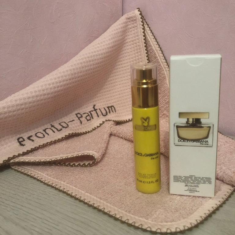 Начальные ноты: мандарин, личи, бергамот, персик. Ноты сердца: слива, лилия, ландыш, жасмин. Базовые ноты: мускус, амбра, ветивер, ваниль. 