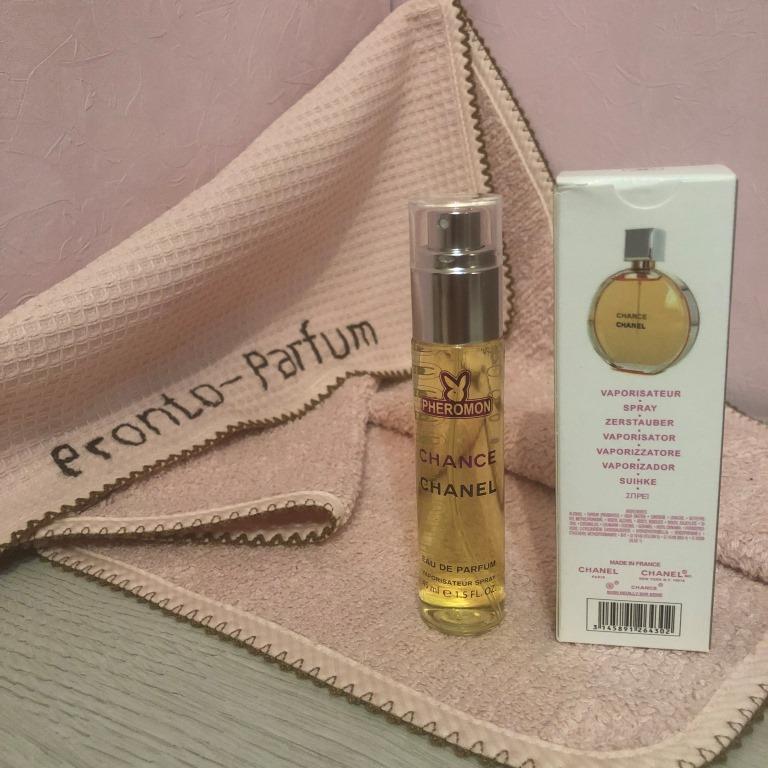 Начальные ноты: гиацинт, ирис, ананас, розовый перец, пачули. Ноты сердца: лимон, жасмин. Базовые ноты: пачули, мускус, ветивер, ваниль.