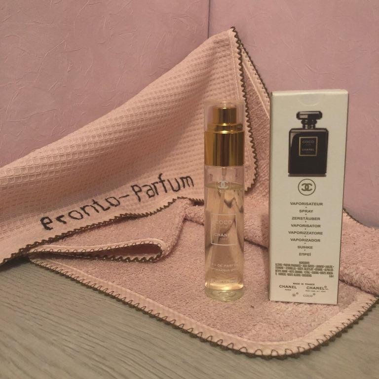 Начальные ноты: апельсин, бергамот, грейпфрут. Ноты сердца: персик, роза, жасмин, герань, нарцисс. Базовые ноты: пачули, бобы тонка, ваниль, сандал, олибанум, белый мускус, гвоздика, бензоин.