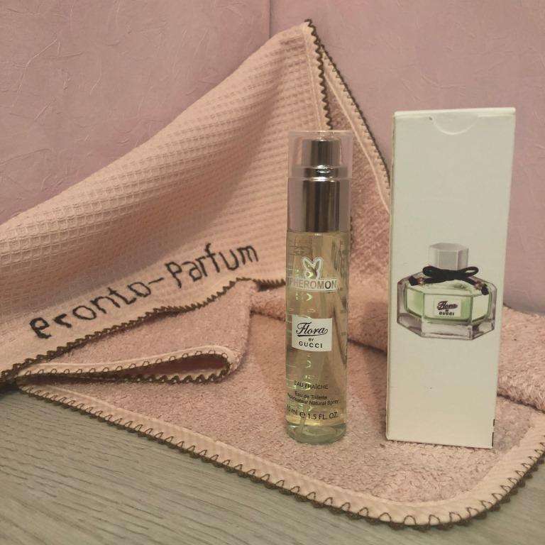 Начальные ноты: мандарин, пион, цитрусы. Ноты сердца: роза, османтус. Базовые ноты: розовый перец, пачули, сандал. 