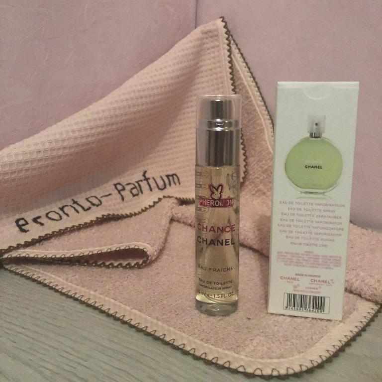 Начальные ноты: белый кедр, лимон. Ноты сердца: жасмин, водяной гиацинт, розовый перец. Базовые ноты: ирис, тиковое дерево, пачули, амбра, белый мускус, ветивер.