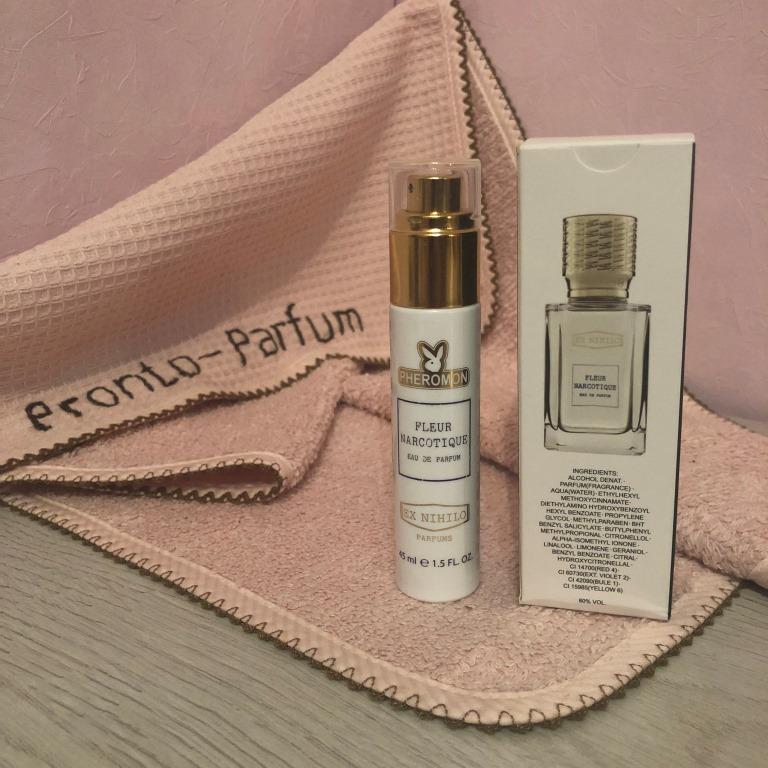 Начальные ноты: персик, личи, бергамот. Ноты сердца: апельсиновый цвет, пион, жасмин. Базовые ноты: мускус, мох, древесные аккорды. 