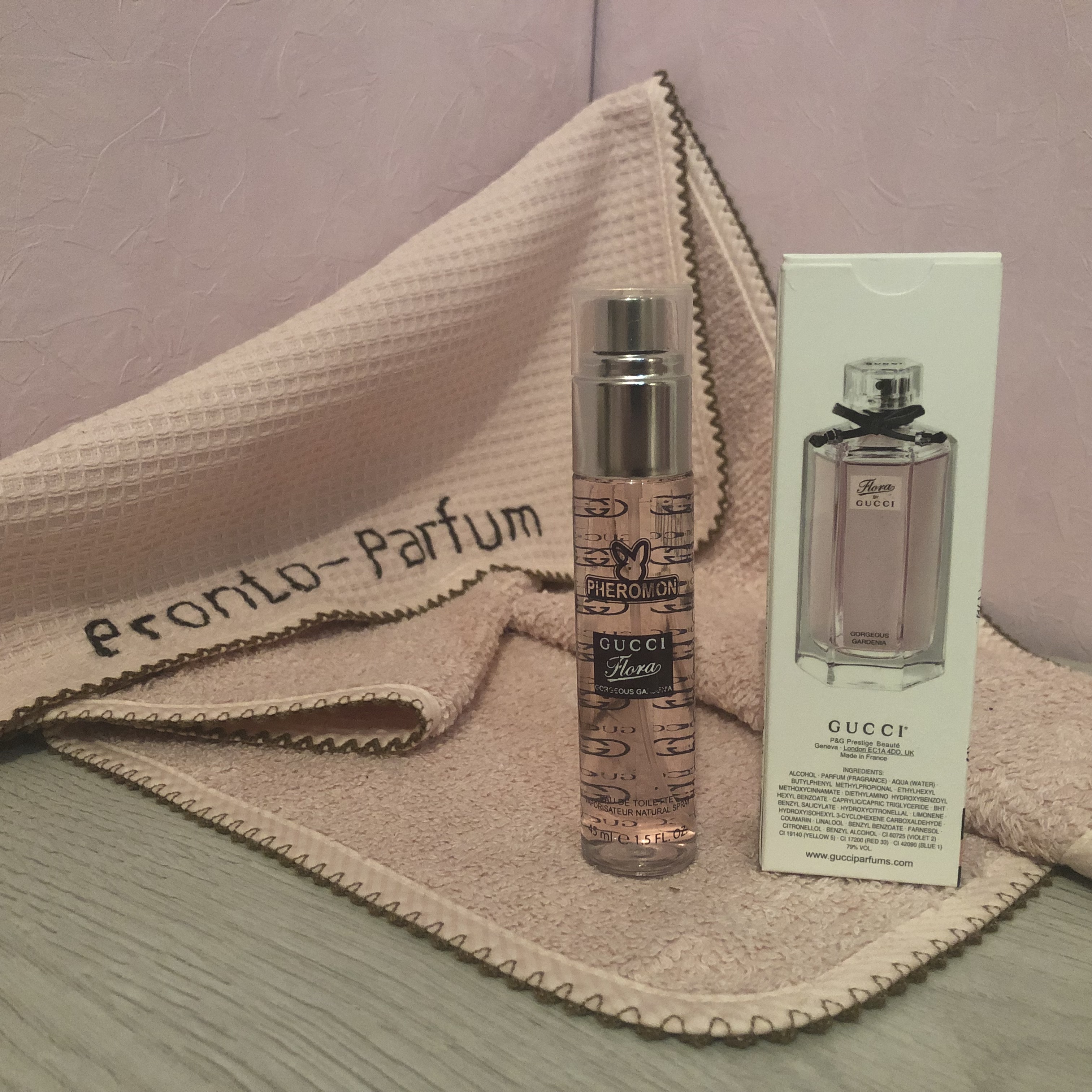  Начальные ноты: красные ягоды, груша. Ноты сердца: франжипани, гардения. Базовые ноты: пачули.