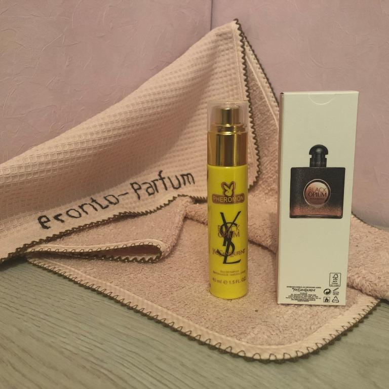 ачальные ноты: груша, апельсиновый цвет, розовый перец. Ноты сердца: жасмин, кофе, лакричник, горький миндаль. Базовые ноты: пачули, ваниль, кашемировое дерево, белый кедр.