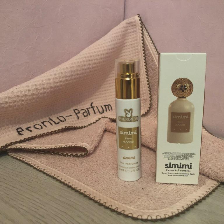 Ноты сердца: ландыш, слива, роза, цикламен, жасмин. Базовые ноты: эбеновое дерево, белый кедр, палисандр, дуб, мускус, амбра.