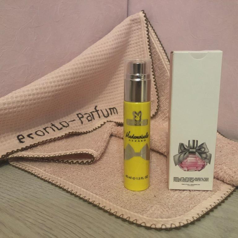 Начальные ноты: цветок мандарина, персик. Ноты сердца: апельсиновый цвет, жасмин, пион. Базовые ноты: древесные аккорды, ирис.