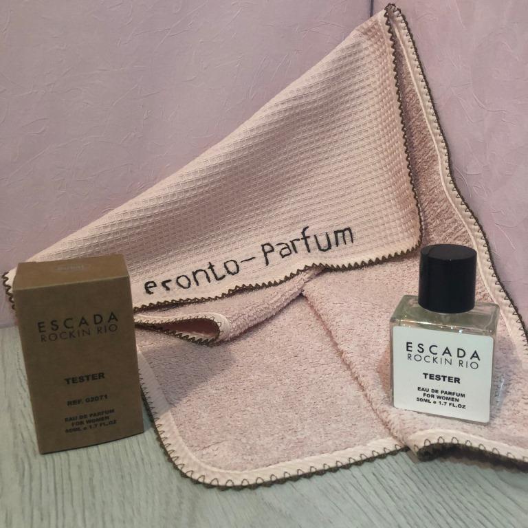 Начальные ноты: папайя, мандарин, ананас. Ноты сердца: сахарный тростник, персик. Базовые ноты: мускус, сандал, кокос.